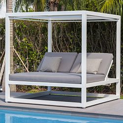 Square outdoor deals daybed