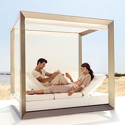 Vela4 Daybed with Sun Canopy