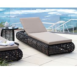 Dynasty Chaise in Black Wicker